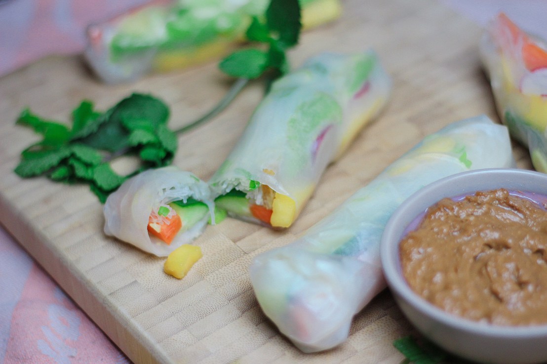 Raw vegan challenge Day 5 (rice paper&nbsp;rolls)